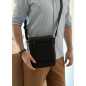 Borseta de Umar Barbati Hunter, din Piele Nappa Neagra, Curea Reglabila, 24x25x6 cm - Eleganta si Functionalitate Premium Borseta de Umar Barbati Hunter, din Piele Nappa Neagra, Curea Reglabila, 24x25x6 cm - Eleganta si Functionalitate Premium