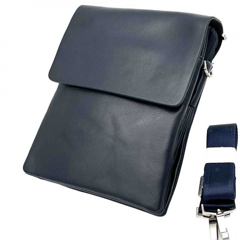 Geanta messenger barbati din piele ecologica, Culoare Neagra, 19.5x24x 3/6 cm Geanta messenger barbati din piele ecologica, Culoare Neagra, 19.5x24x 3/6 cm