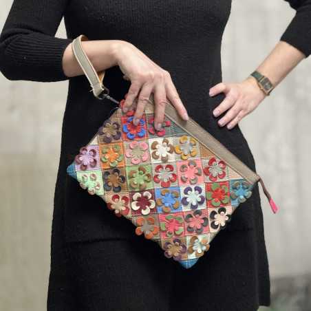 Genta dama tip poseta cu imprimeu floral, 28x21x3/7 cm, Bretele Umar si Curelusa de Mana Detasabile, Piele Naturala